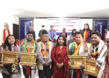 पोखराका चार पत्रकार पुरस्कृत