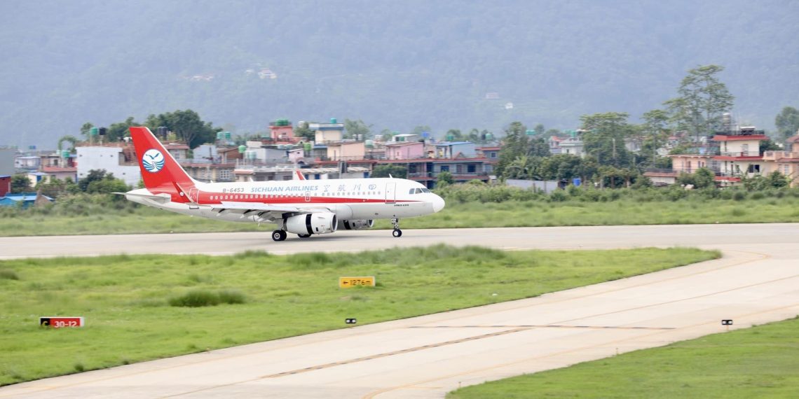 पोखरा विमानस्थलमा चीनबाट पहिलो अन्तर्राष्ट्रिय व्यवसायिक उडान
