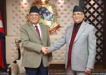 काँग्रेस-माओवादी गठबन्धन टुट्यो, एमाले–माओवादी फेरि एक ठाउँमा