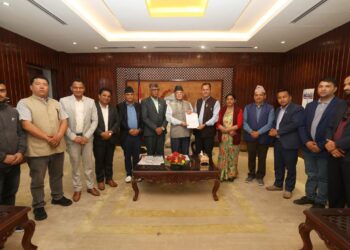 कास्कीको अन्नपूर्ण गापाको टोलीले भेट्यो प्रधानमन्त्री