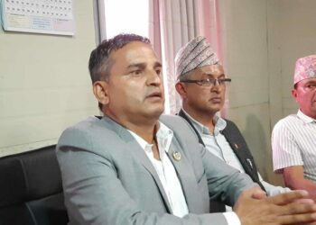 फ्लोर क्रस गरेका फणिन्द्रको मन्त्री पद ३ दिनमै चट्