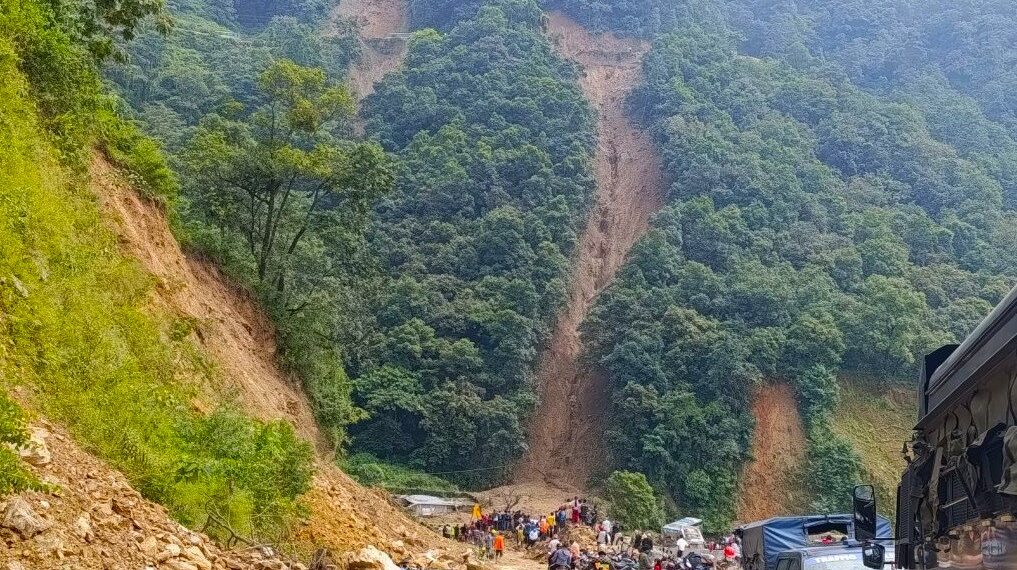 देशभर ३ दिनमा मृत्यु हुनेको संख्या १४८ पुग्यो, ५५ जना अझै बेपत्ता
