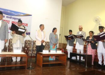 गण्डकीमा एमालेका ४ मन्त्रीले लिए प्रदेश प्रमुखबाट शपथ