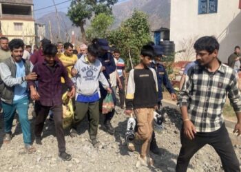 चोरी तथा तोडफोडमा संलग्न चार किशोर पक्राउ