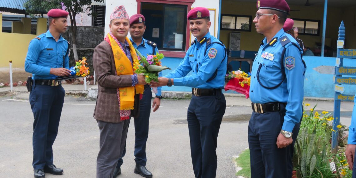स्याङ्जा प्रहरी प्रमुख एसपी दधिराम न्यौपानेद्वारा पदभार ग्रहण