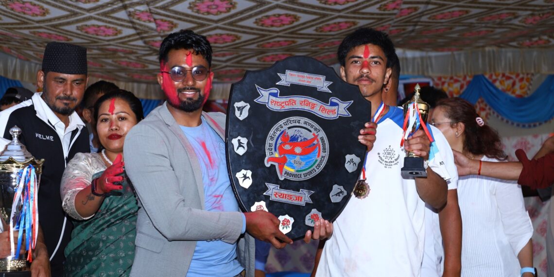 गल्याङ नगरपालिकालाई राष्ट्रपति रनिङ शिल्डको उपाधि