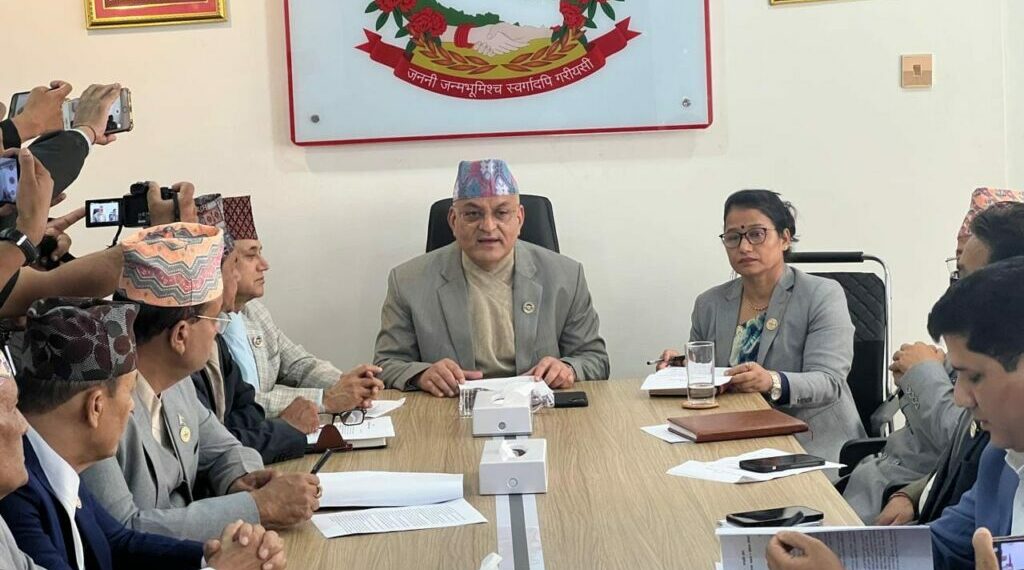 राइड सेयरिङ नियमावली एक महिना रोक्ने गण्डकी सरकारको निर्णय