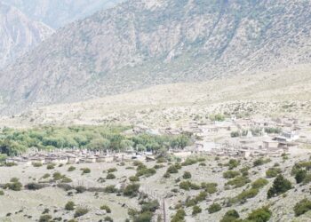 मुस्ताङमा हिउँ नपर्दा सुख्खाको मार