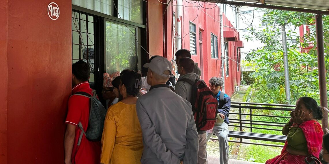 स्याङ्जाबाट एक वर्षमै २९ जनाले नागरिकता त्यागे