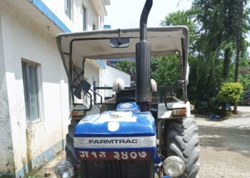 अवैध ढुंगा ओसारपसारमा संलग्न ट्याक्टरसहित चालक नियन्त्रणमा