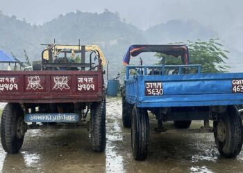 अवैध नदीजन्य पदार्थ उत्खनन तथा ओसारपसारमा संलग्न चार ट्याक्टर नियन्त्रणमा