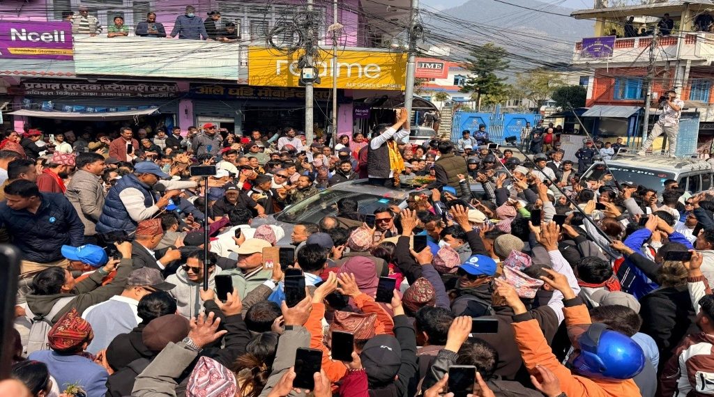 मतदानको नाडी जाँच्न स्याङ्जा आए रास्वपा सभापति रवि, ‘पाँच वर्षको परीक्षण दिनुस्’ भन्दै आग्रह