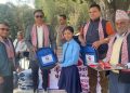 दुई विद्यालयका एक सय विद्यार्थीलाई मुक्तिनाथ विकास बैंकद्वारा शैक्षिक सामाग्री सहयोग