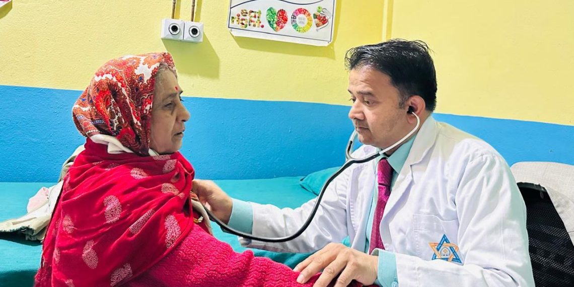 भीरकोटमा निःशुल्क स्वास्थ्य शिविर, झण्डै पाँच सयले पाए सेवा