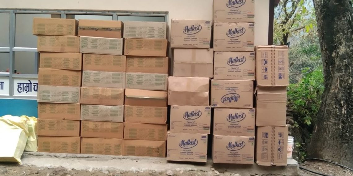 एक लाख बढी मूल्यका बिलबिनाका खाद्य सामग्रीसहित मिनी ट्रक नियन्त्रणमा