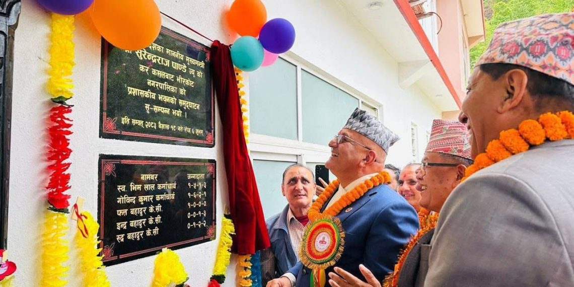 साढे ७ करोडको लागतमा निर्मित भीरकोट नगरपालिकाको आफ्नै प्रशासनिक भवन उद्घाटन