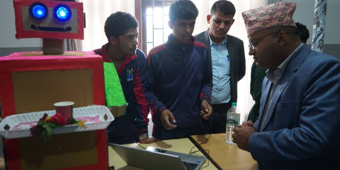 फेदीखोलाका विद्यार्थीले बनाए एआई च्याटबोट, ‘जोया’ बन्यो उत्कृष्ट परियोजना