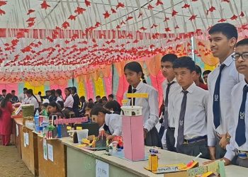 स्याङ्जाका विद्यार्थीले देखाए विज्ञानप्रतिको रुचि, विद्यालयमै चम्किए नयाँ आविष्कार