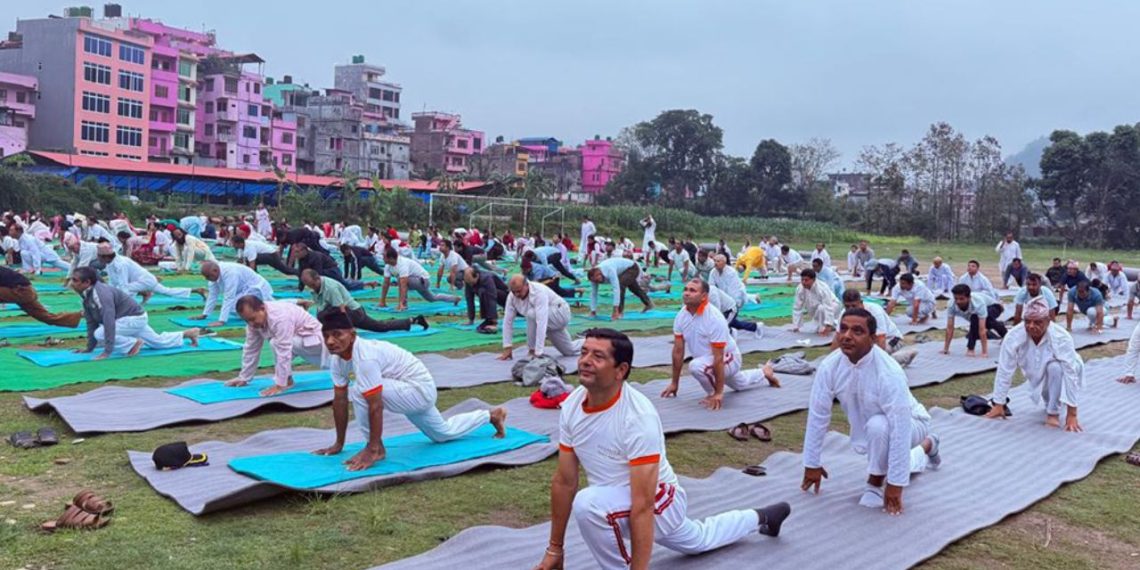 वालिङको योग शिविरमा युवाको उत्साह, ‘रिफ्रेस’ महसुस गर्दै फर्किए सहभागी