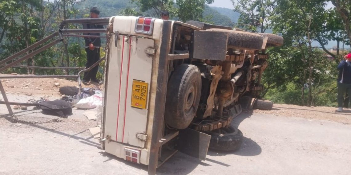 स्याङ्जामा जिप दुर्घटना हुँदा एक जनाको मृत्यु, २० जना घाइते