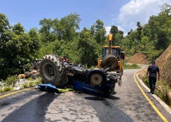 स्याङ्जामा ट्याक्टर दुर्घटना हुँदा चालकसहित दुई जना घाइते