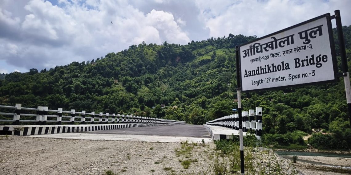 सात वर्षपछि पुल बन्यो, तर पहुँचमार्ग बनेन