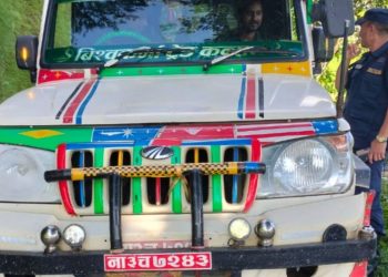 निकासी कर नतिरी कवाडी सामान ओसार्ने जीप कारबाहीमा