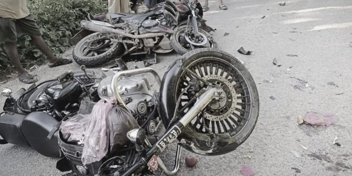स्याङ्जामा दुई मोटरसाइकल ठोक्किँदा दुई जना घाइते