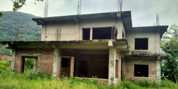पाँच वर्षदेखि अलपत्र आयुर्वेद औषधालयको भवन निर्माण